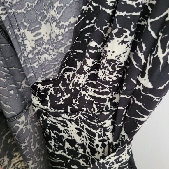 Dress - Picture 5 of 6